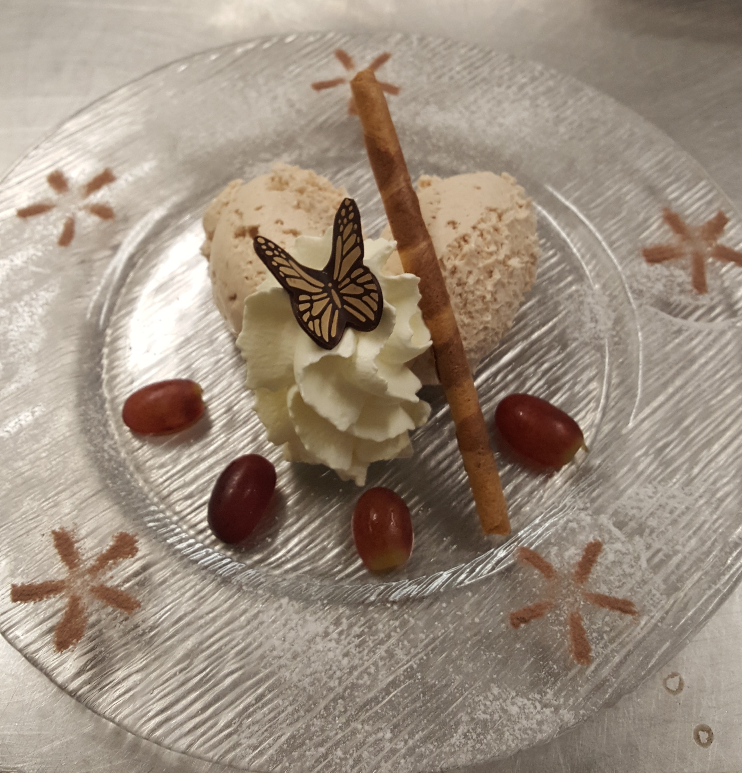 Dessert mit Meringue